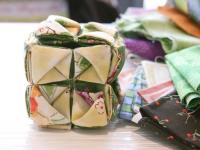 Мастер-класс Оригами из ткани. Праздничная коробочка. Мастер Екатерина Расина